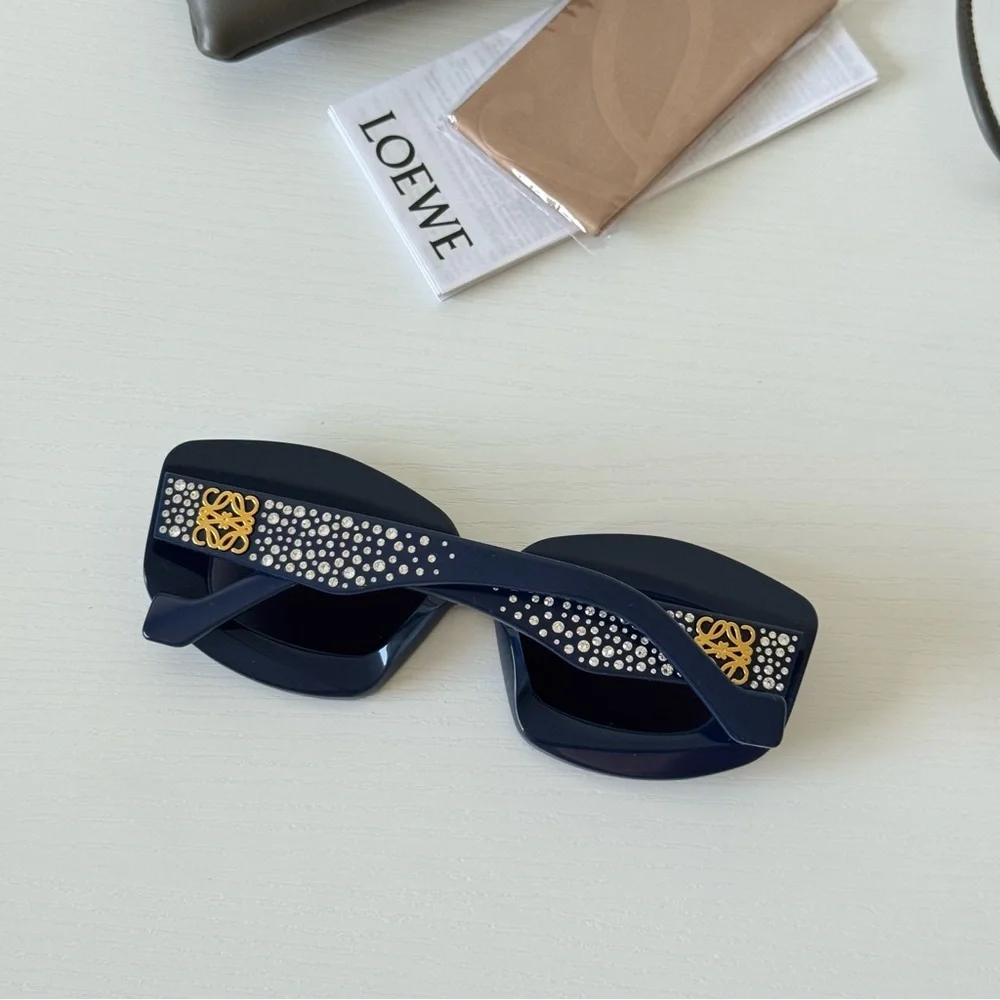 NWT Loewe Crystal Sunglasses LW4114IS 90A Navy Blue | Swarovski | Authentic